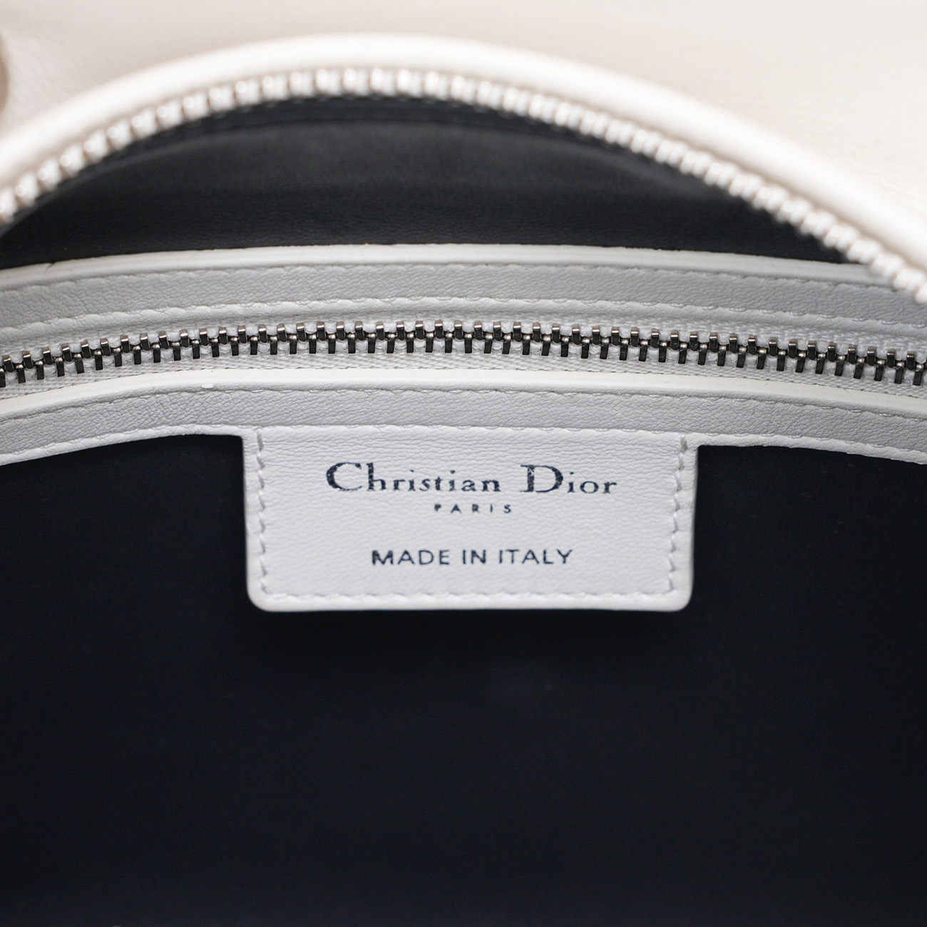 CHRISTIAN DIOR(USED)디올 시즌 레이디디올 미듐